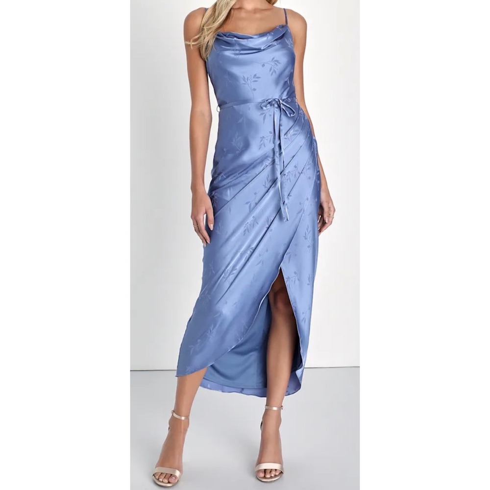 NWT Lulus Medium Sophisticated Sight Periwinkle Satin Jacquard Cowl Midi
Dress